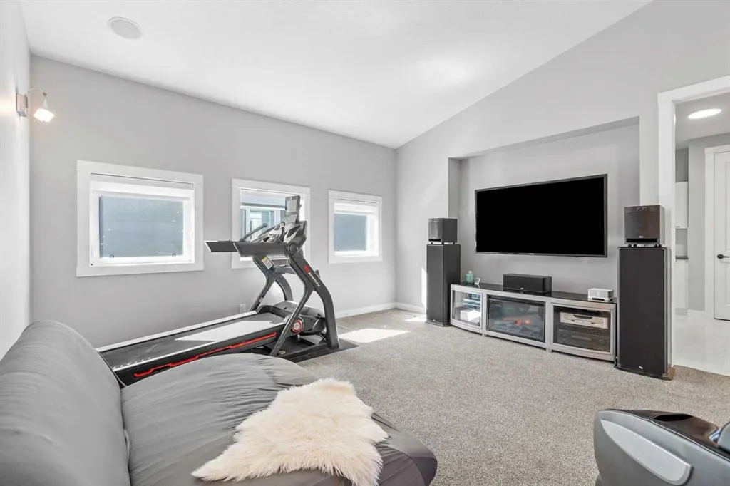 117 West Grove Point SW