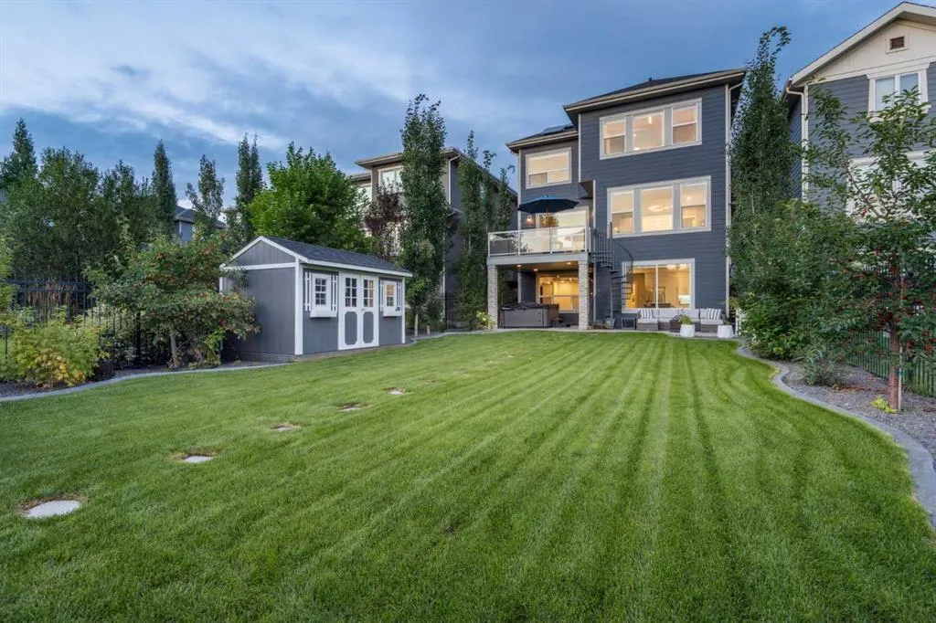 117 West Grove Point SW