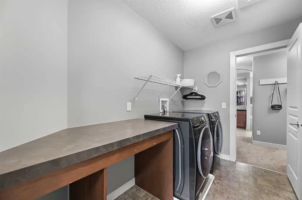 23 Elgin Estates Hill SE
