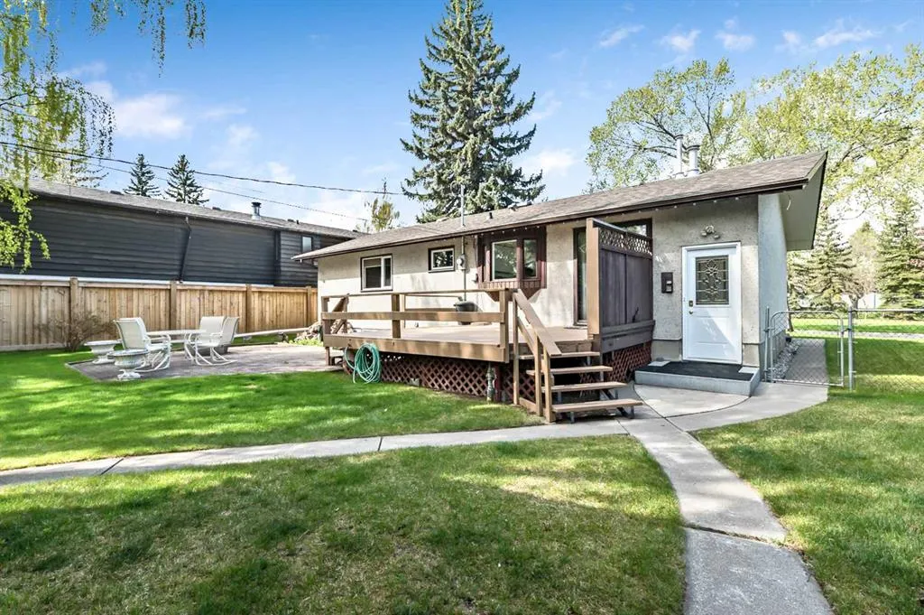 8 Heather Place SW
