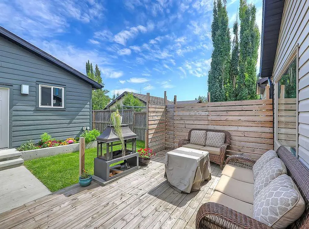 203 Elgin Rise SE