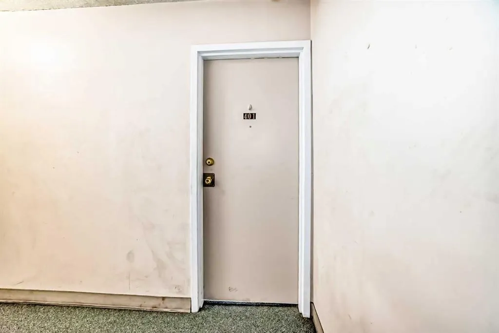 116 3 Avenue SE, #401