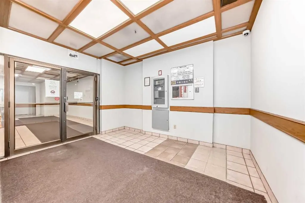 116 3 Avenue SE, #401