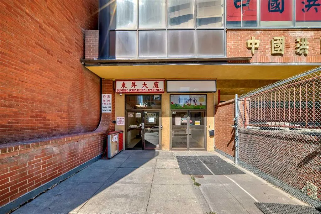 116 3 Avenue SE, #401
