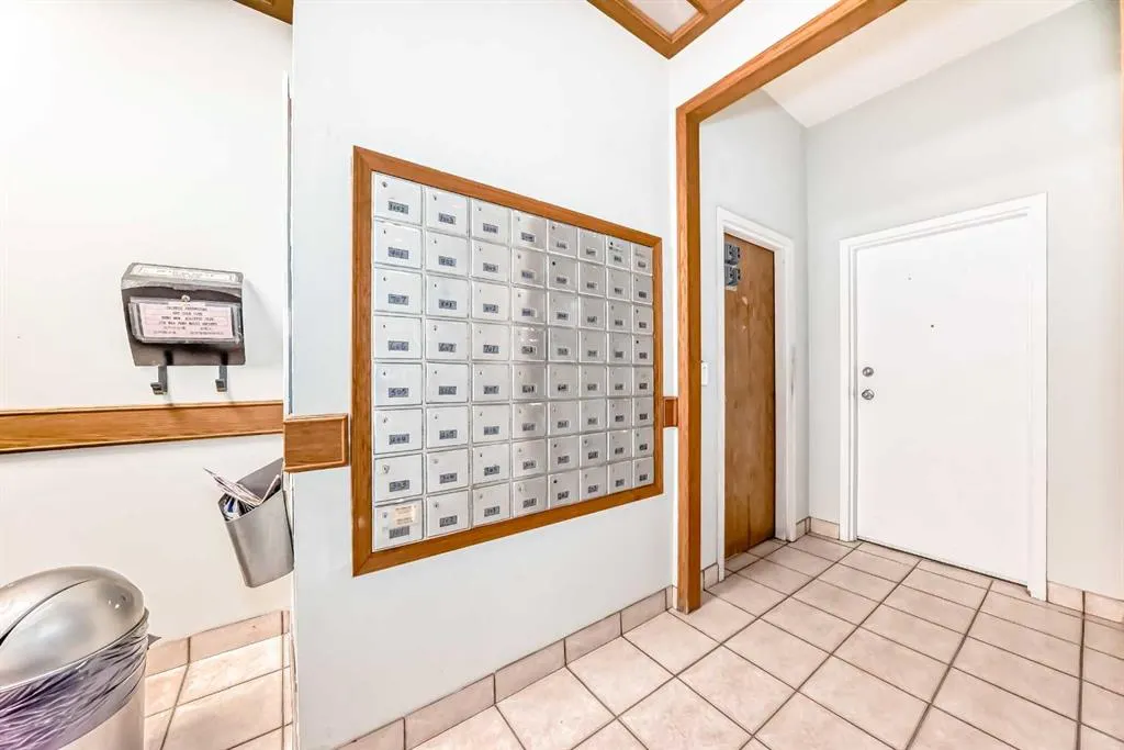 116 3 Avenue SE, #401