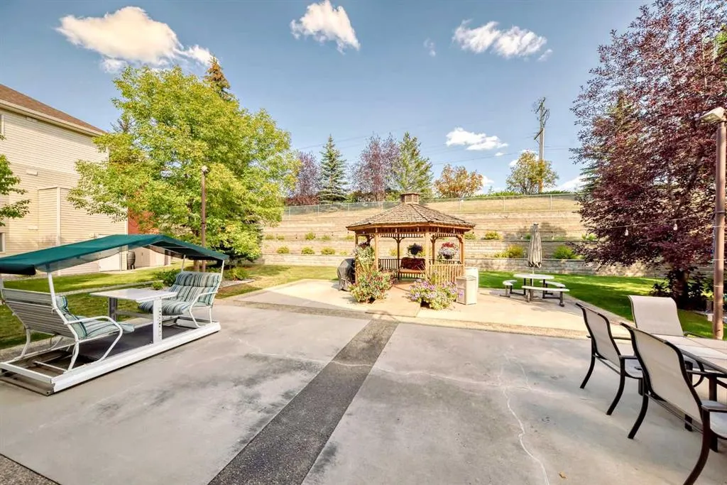 56 Carroll Crescent, #231