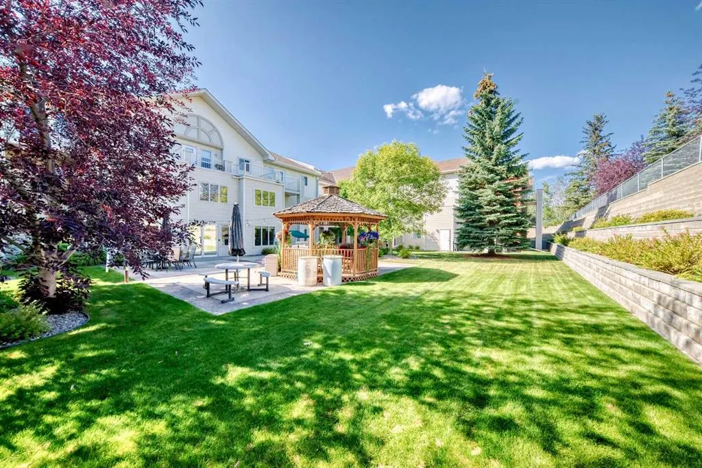 56 Carroll Crescent, #231