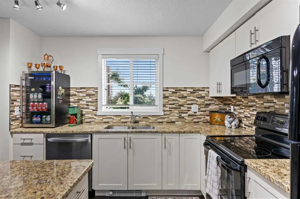 99 Copperstone Park SE, #1218
