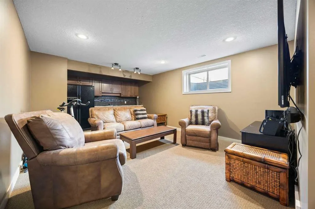 80 Tuscany Summit Terrace NW
