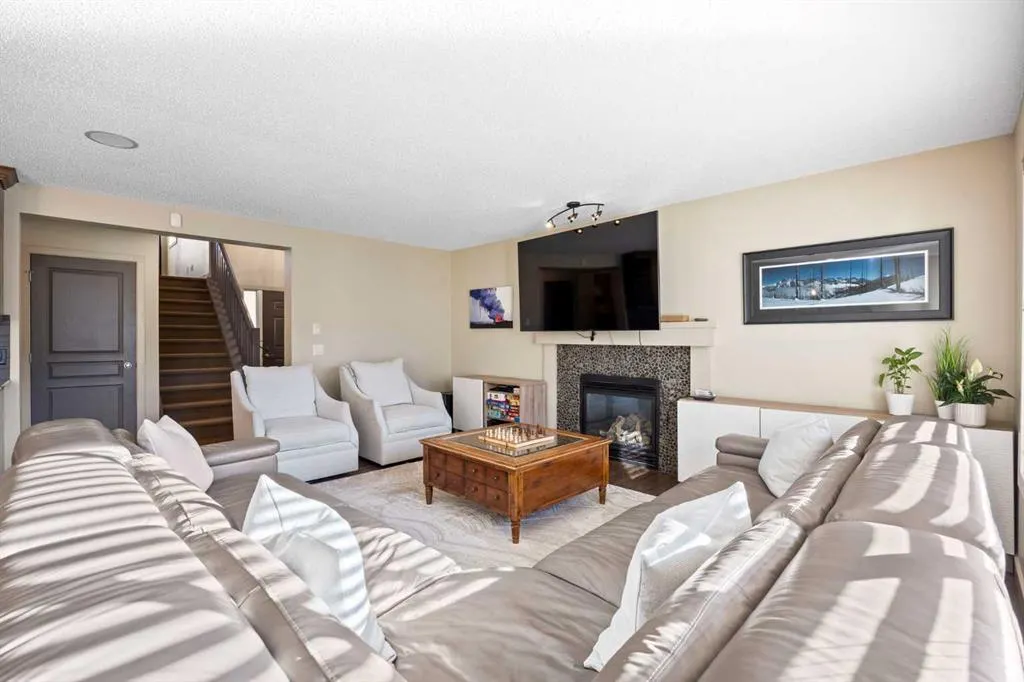 80 Tuscany Summit Terrace NW