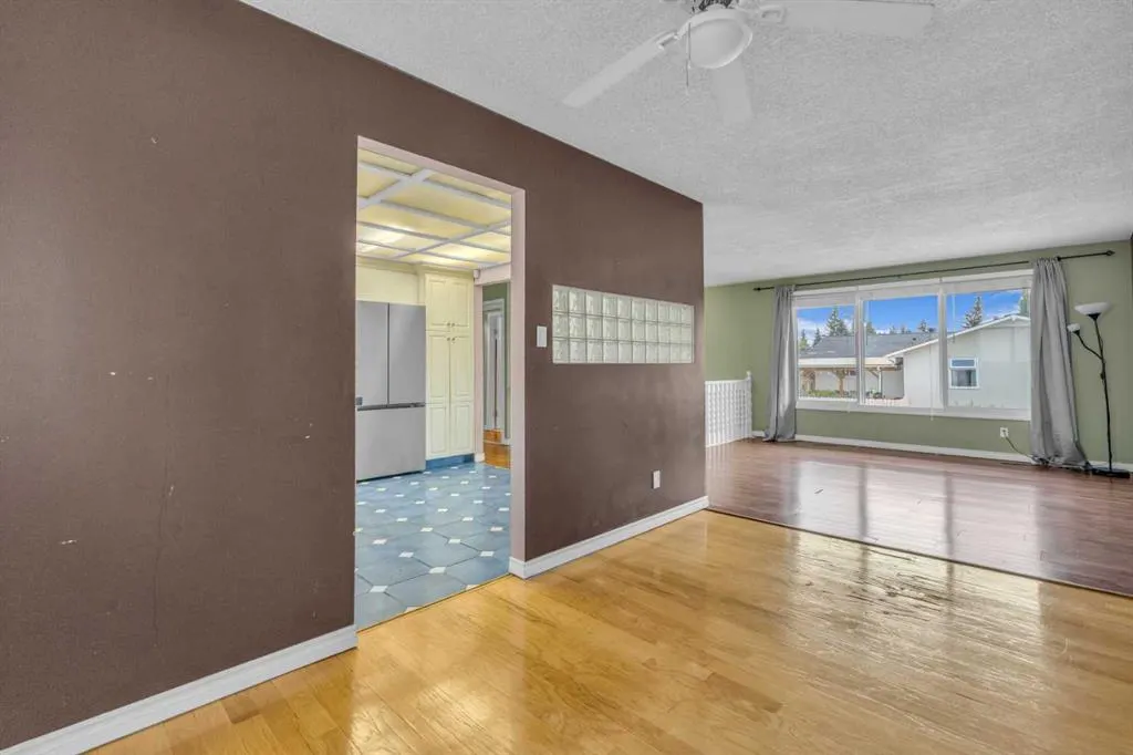 403 Queen Alexandra Way SE