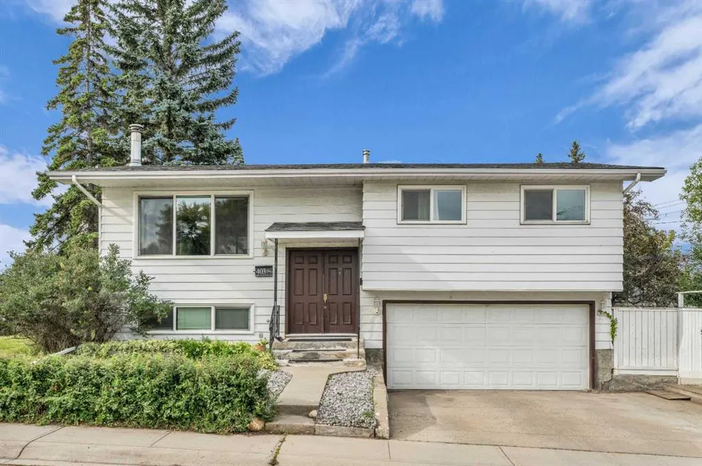 403 Queen Alexandra Way SE