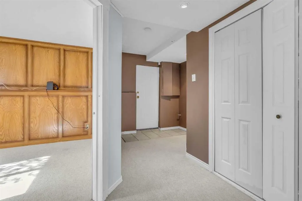 403 Queen Alexandra Way SE