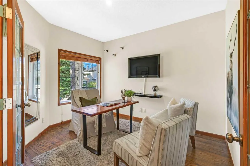 113 Wentworth Close SW