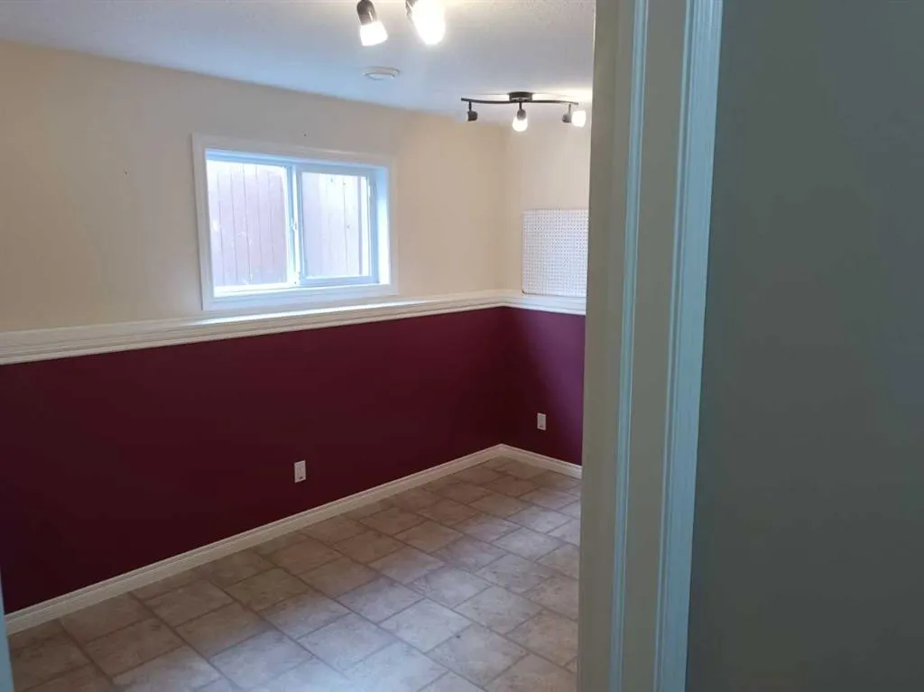 2 Holsworth Place