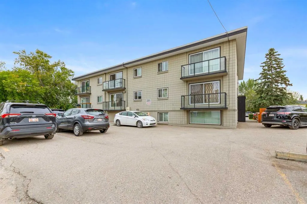 1717 Westmount Road NW, #10