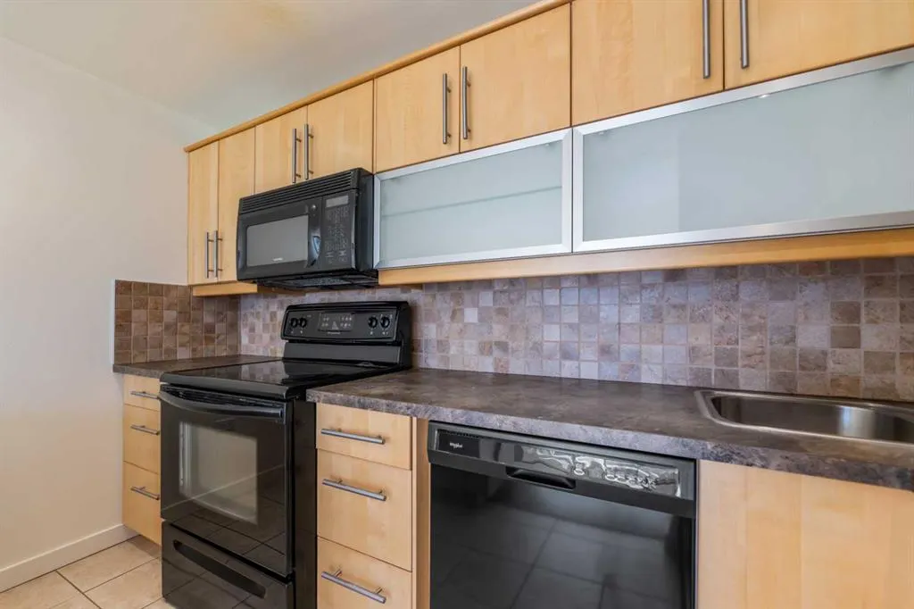 1717 Westmount Road NW, #10