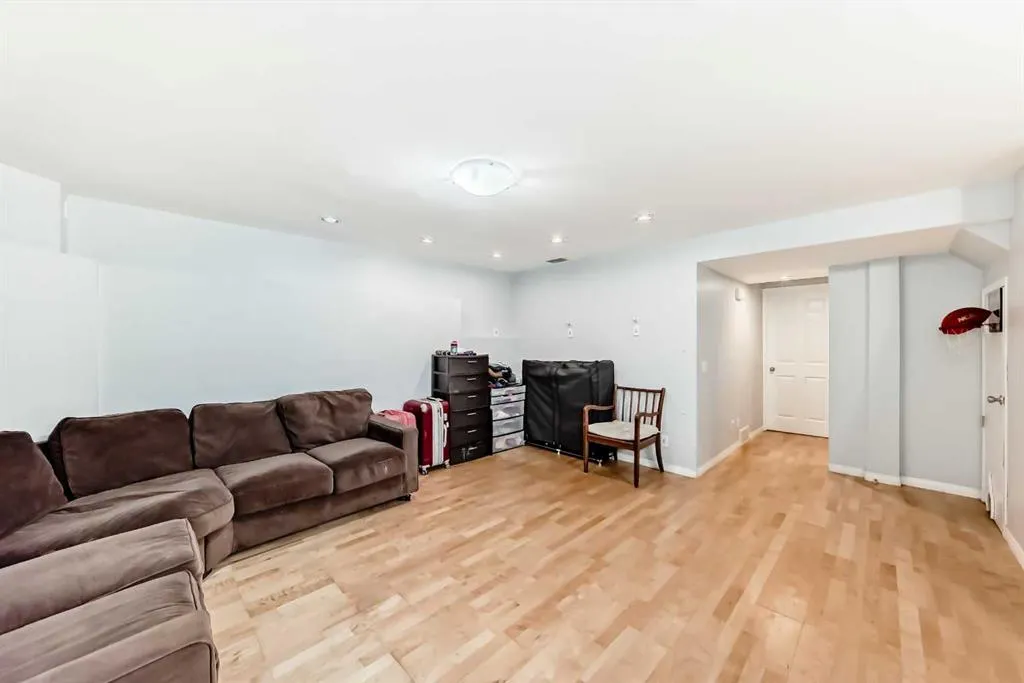 119 Covepark Drive NE