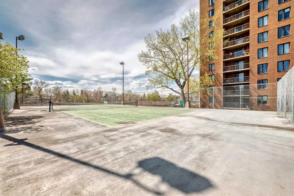 4944 Dalton Drive NW, #202
