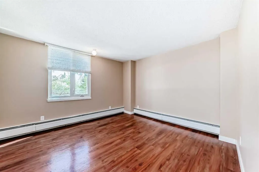 4944 Dalton Drive NW, #202