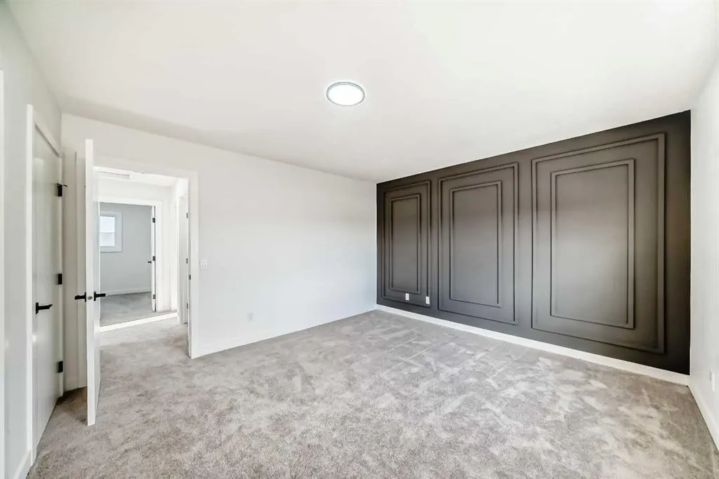 181 Martinglen Way NE