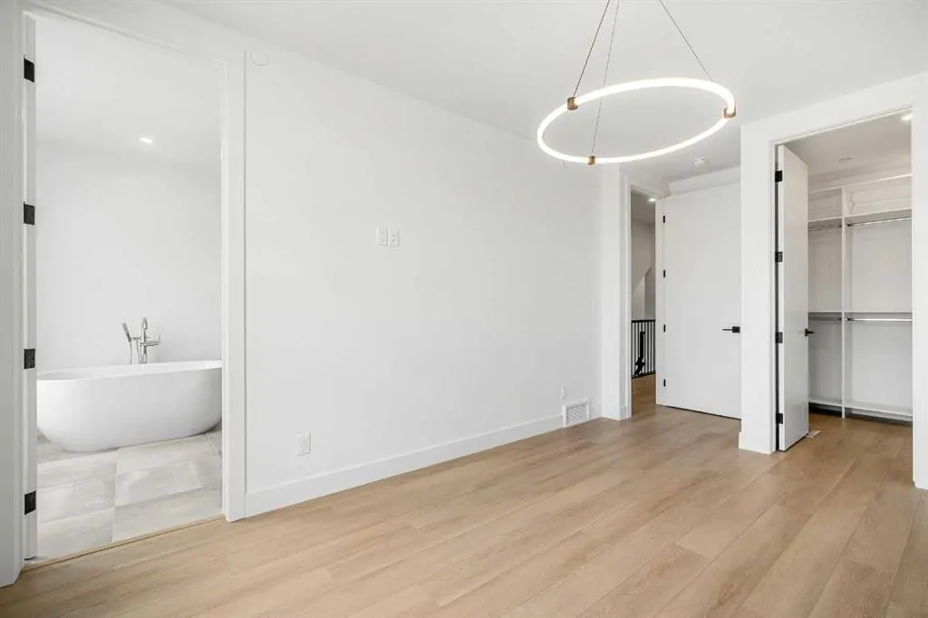 36 Greenwich Heath NW