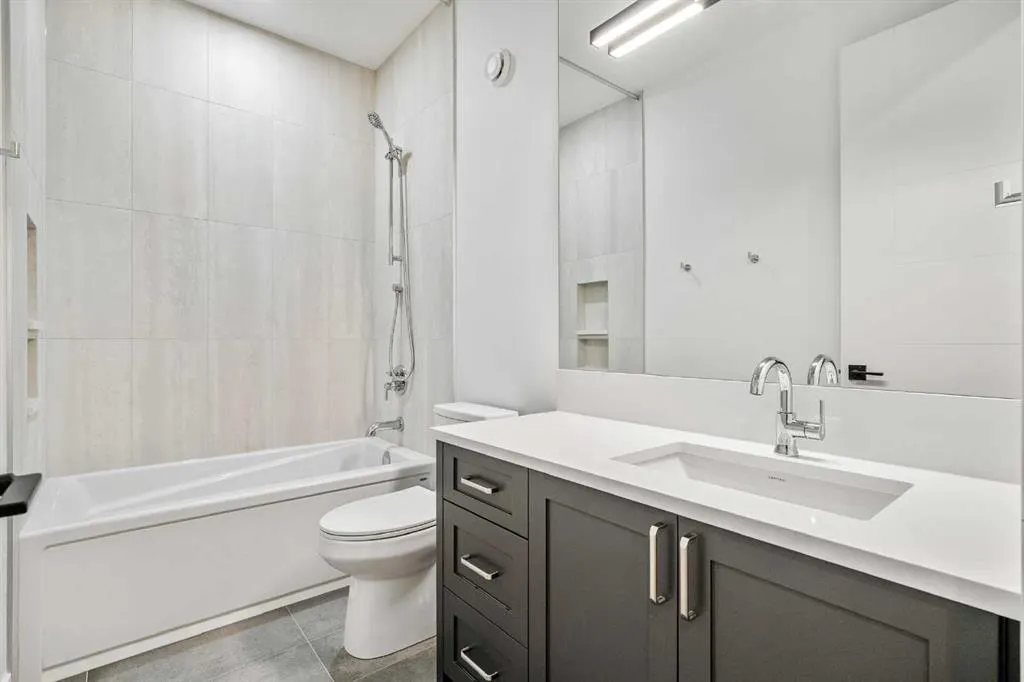36 Greenwich Heath NW