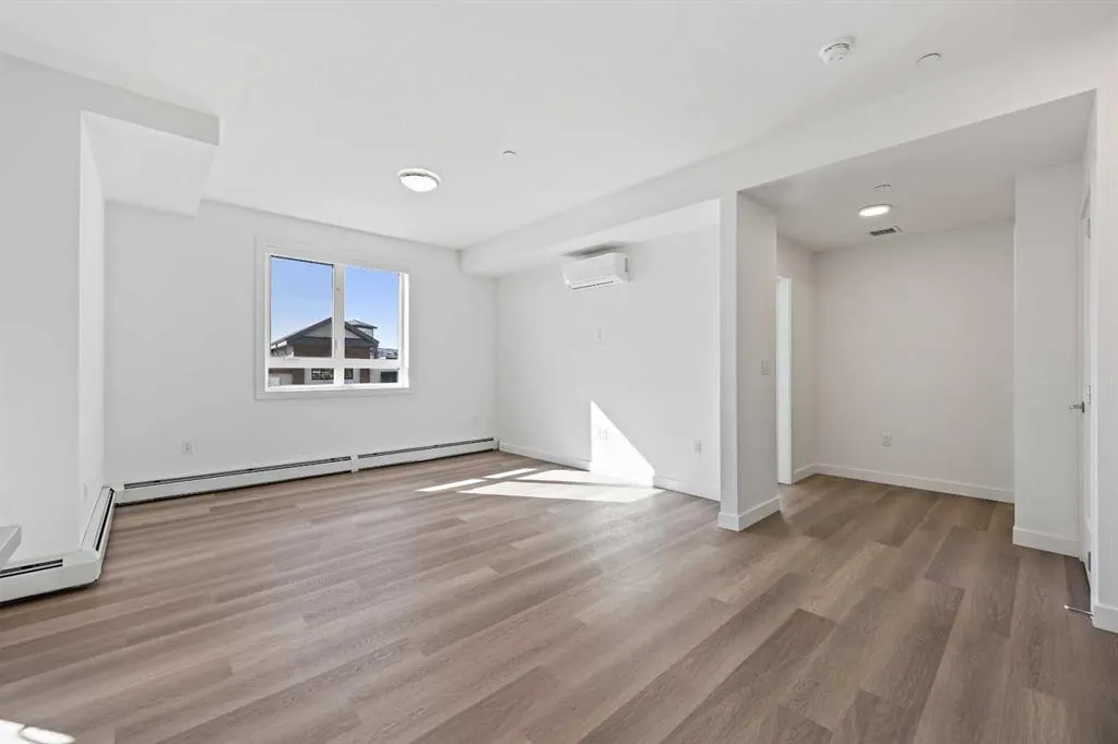 520 Reynolds Avenue SW, #2215
