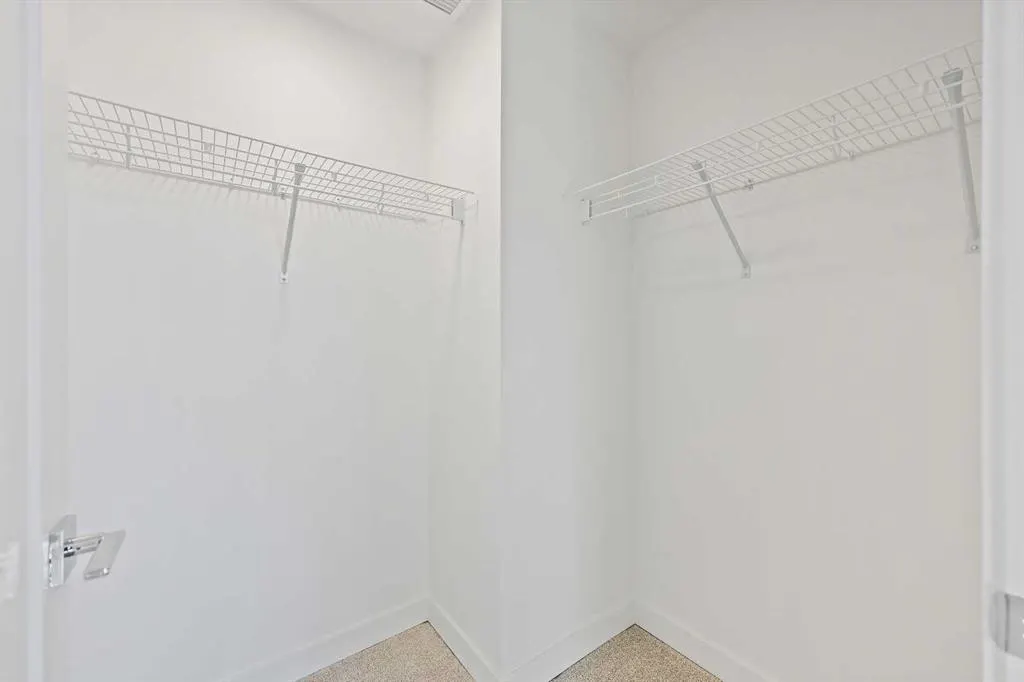 520 Reynolds Avenue SW, #2215