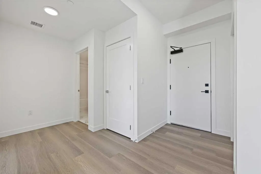 520 Reynolds Avenue SW, #2215
