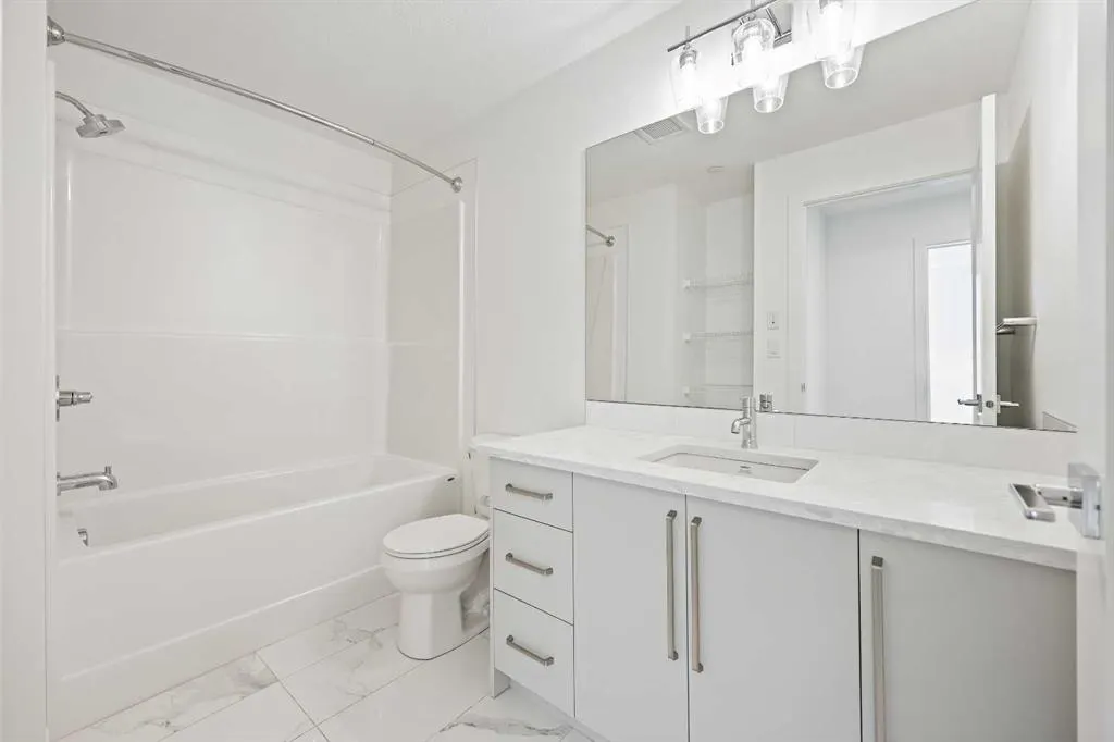 520 Reynolds Avenue SW, #2215