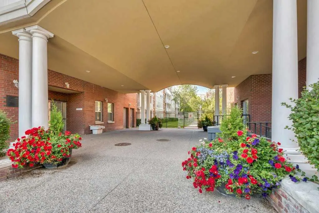 5605 Henwood Street SW, #3209