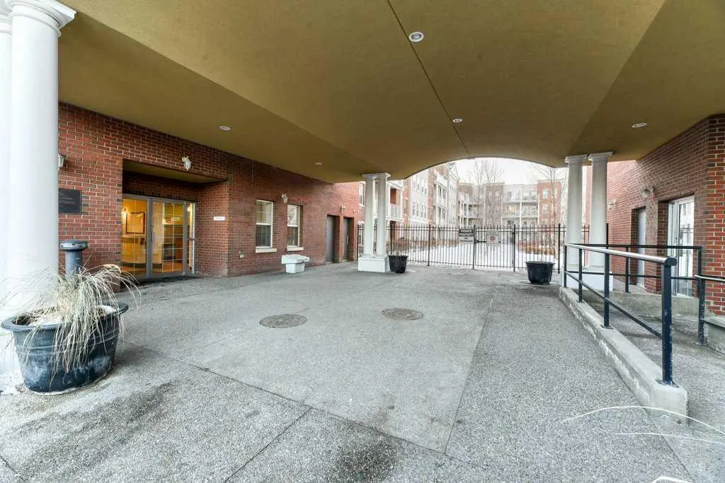 5605 Henwood Street SW, #3209