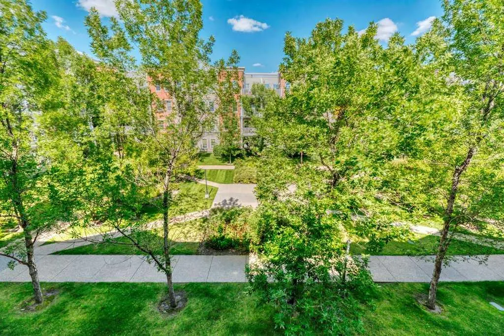 5605 Henwood Street SW, #3209