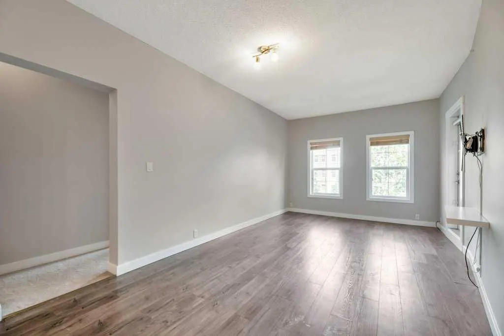 5605 Henwood Street SW, #3209