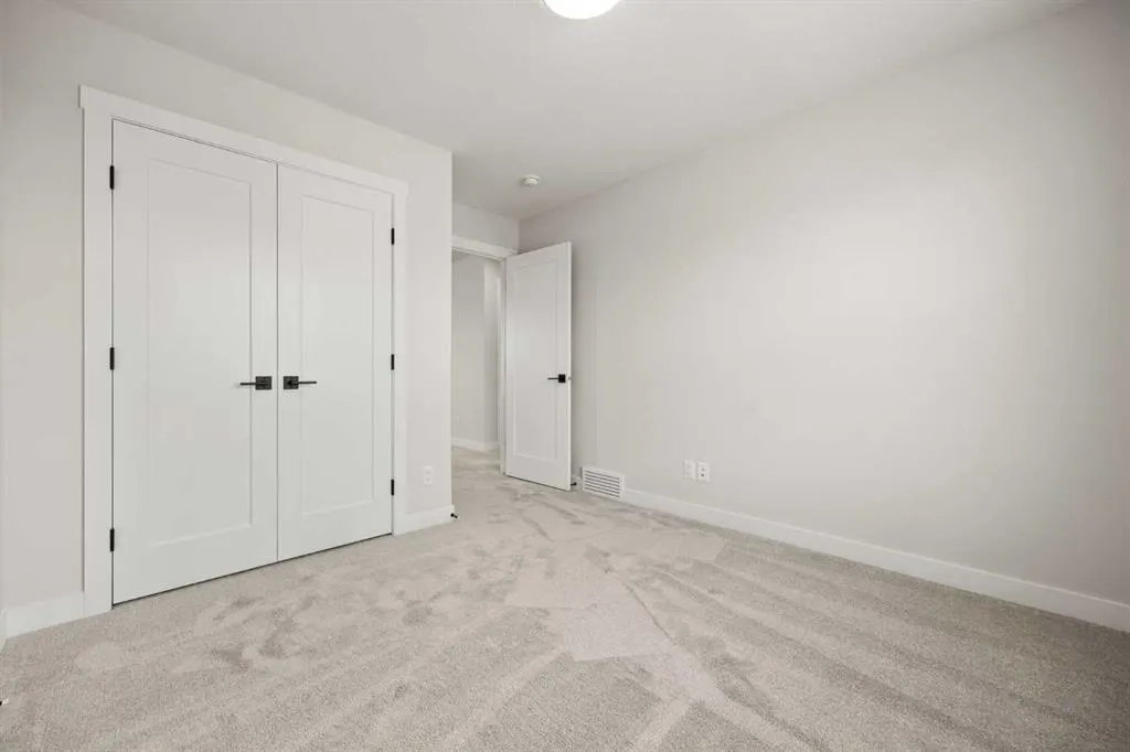 470 Kinniburgh Loop