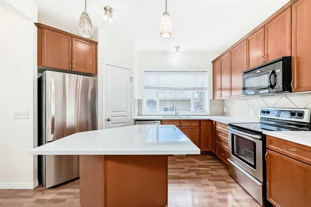 23 Auburn Bay Manor SE