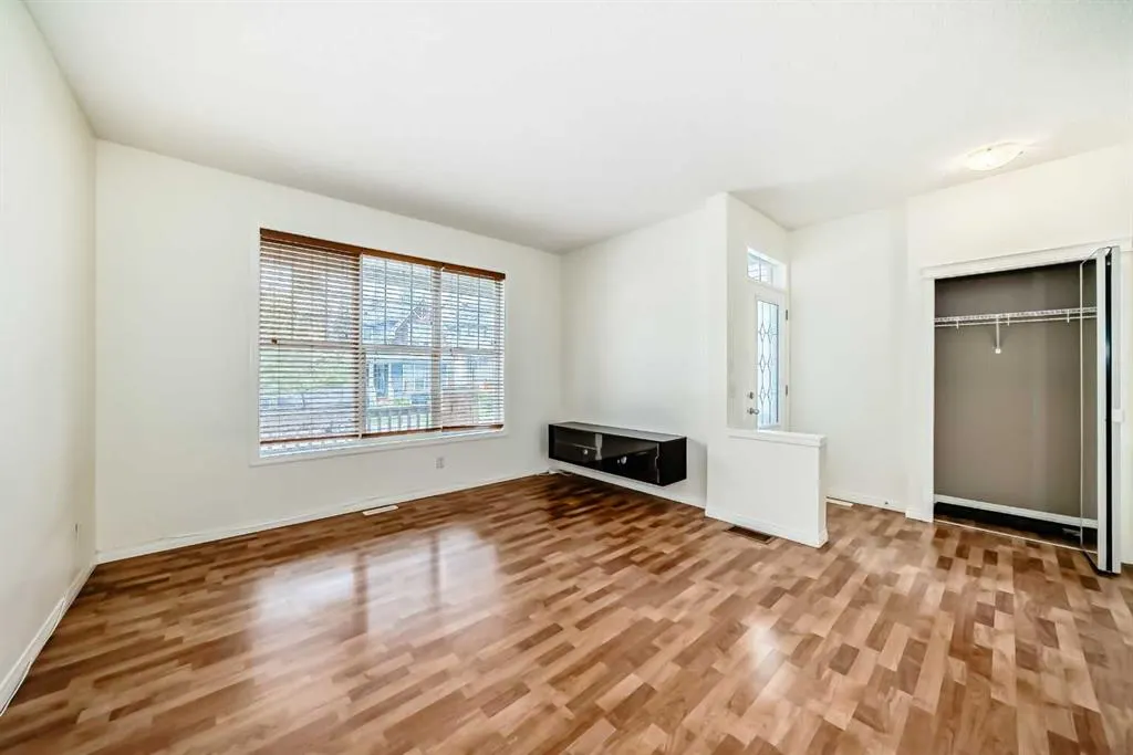 23 Auburn Bay Manor SE