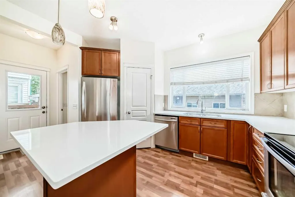 23 Auburn Bay Manor SE