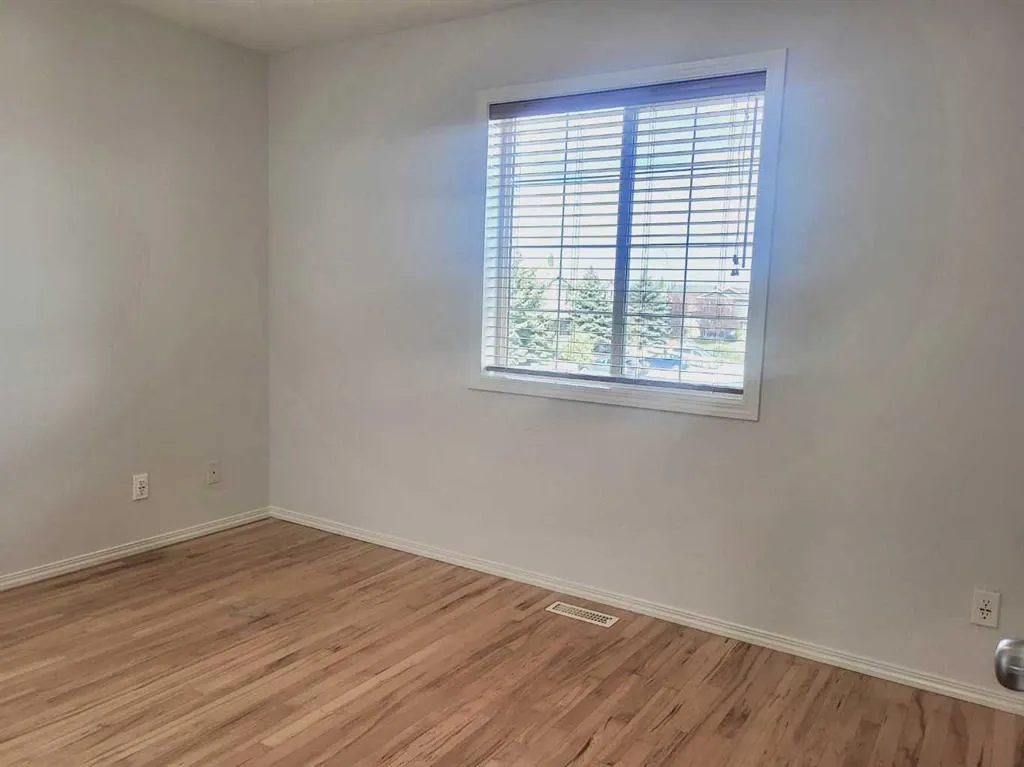 2001 Luxstone Boulevard NW, #504