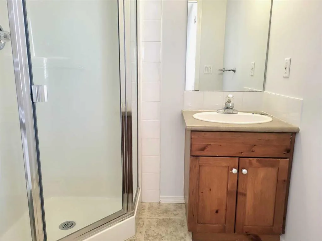 2001 Luxstone Boulevard NW, #504