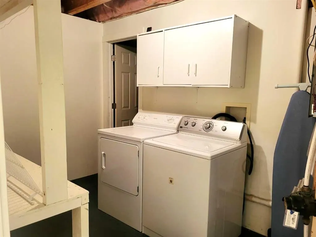 2001 Luxstone Boulevard NW, #504