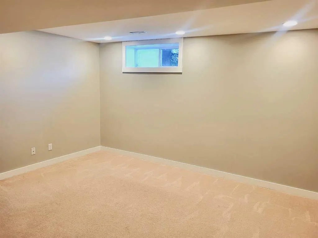 2001 Luxstone Boulevard NW, #504