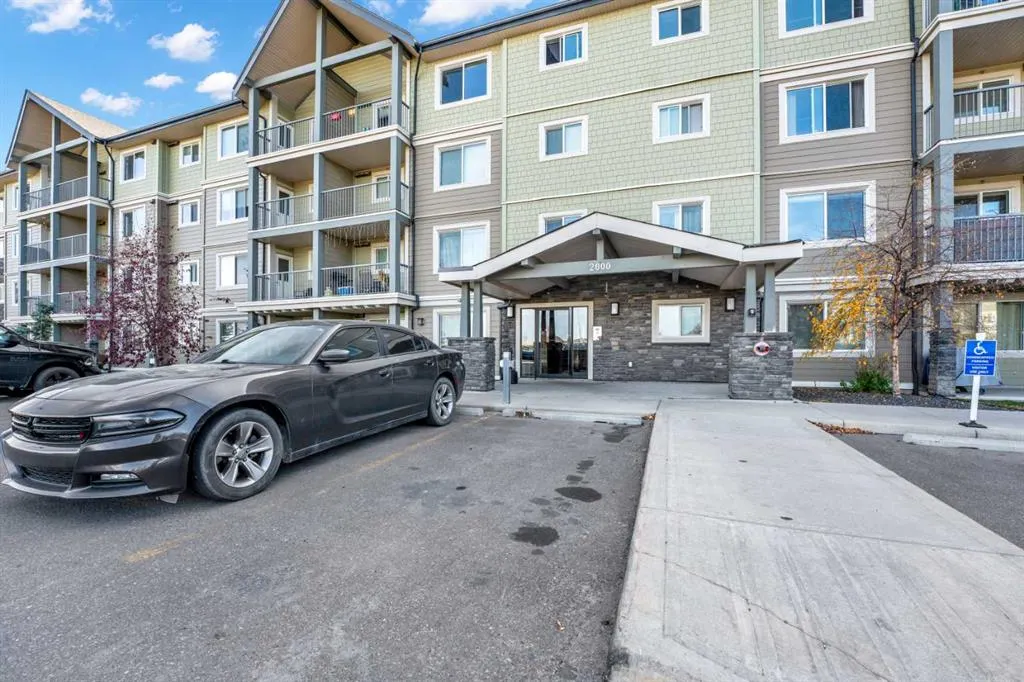 181 Skyview Ranch Manor NE, #2401