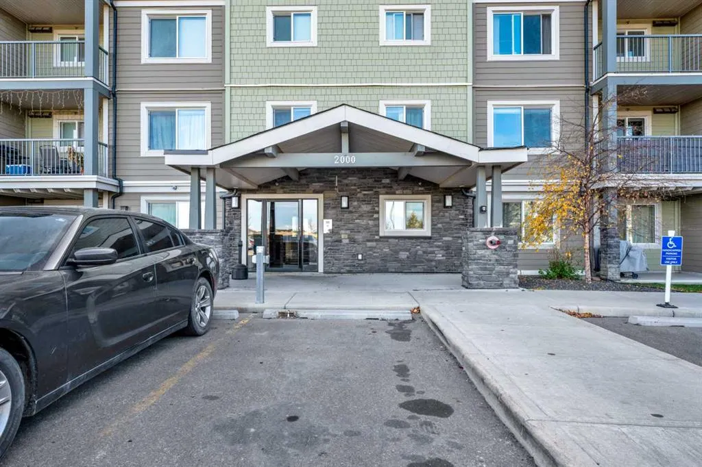 181 Skyview Ranch Manor NE, #2401