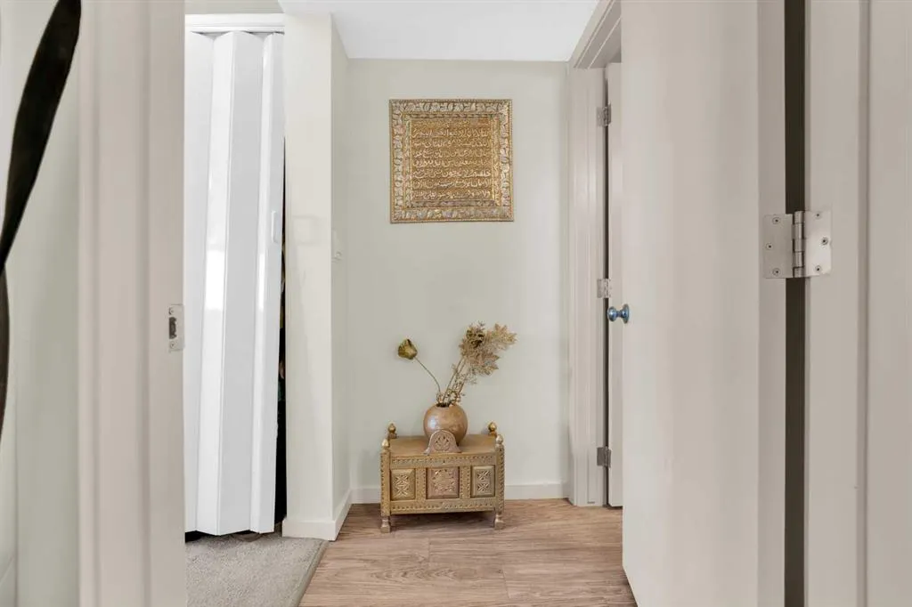 181 Skyview Ranch Manor NE, #2401
