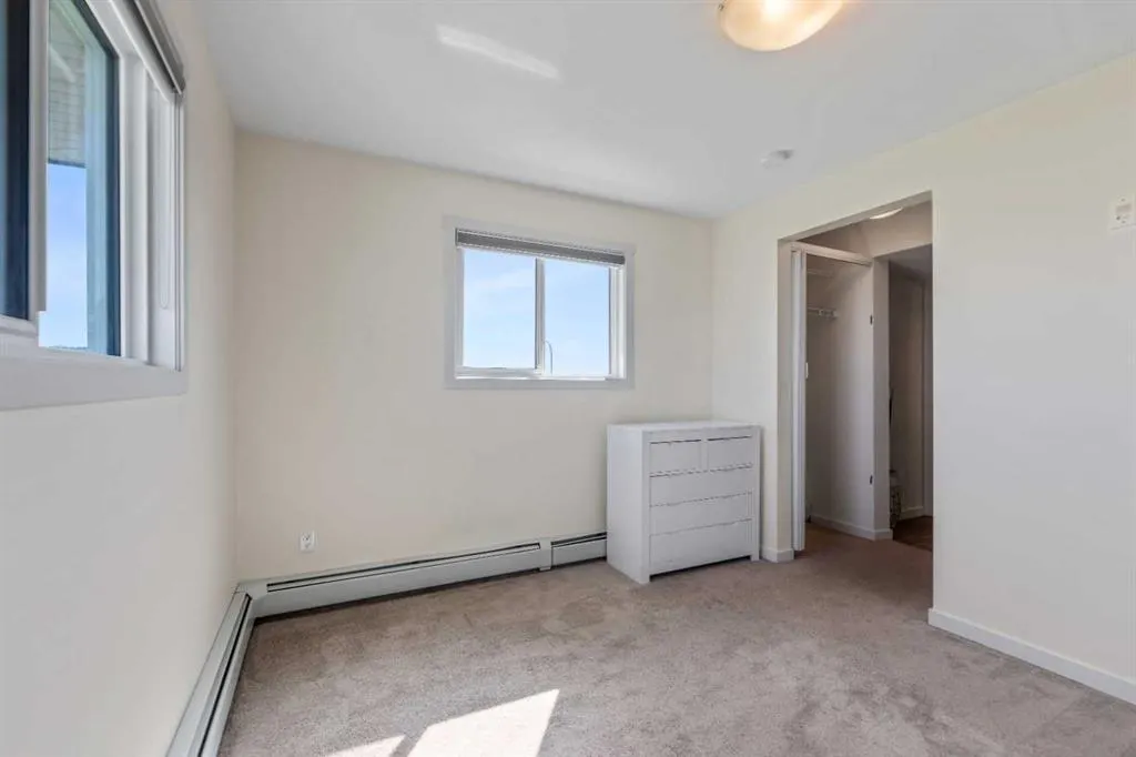 181 Skyview Ranch Manor NE, #2401
