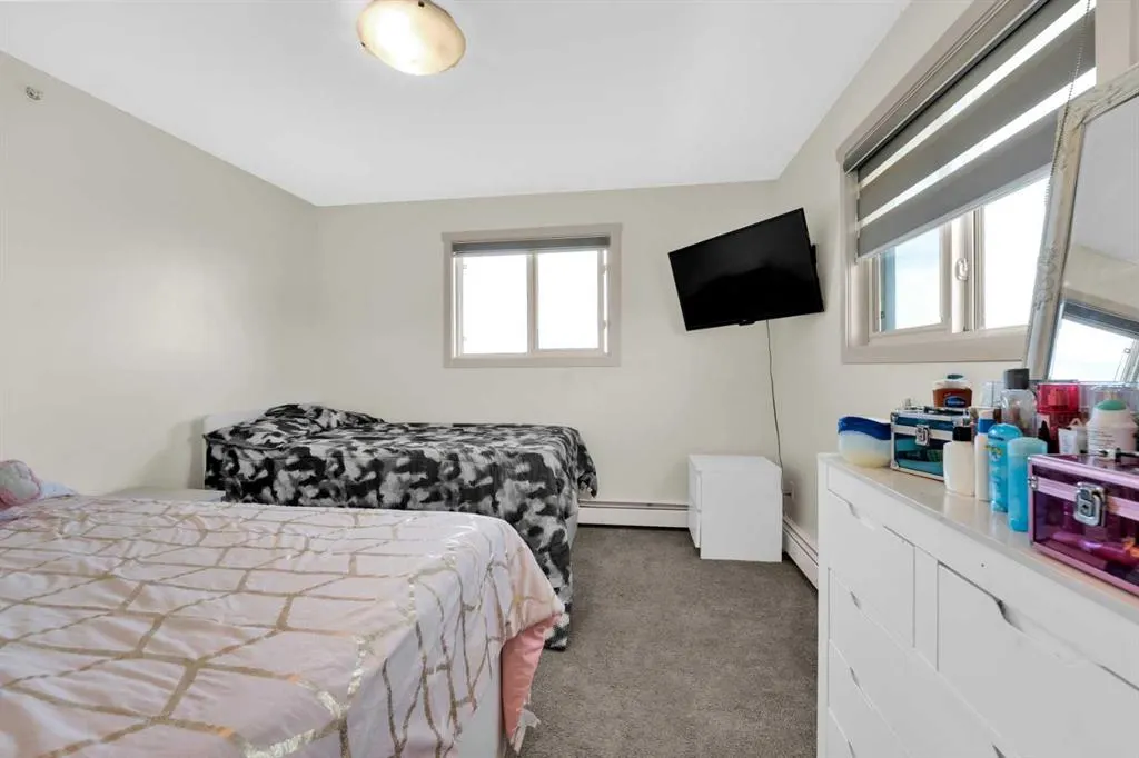 181 Skyview Ranch Manor NE, #2401
