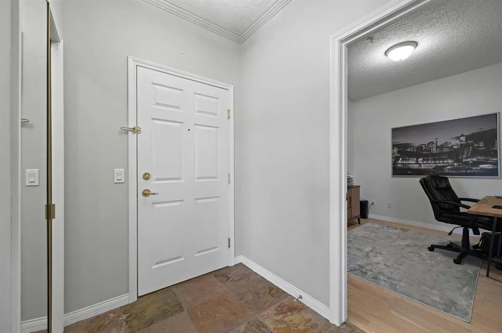 495 78 Avenue SW, #301