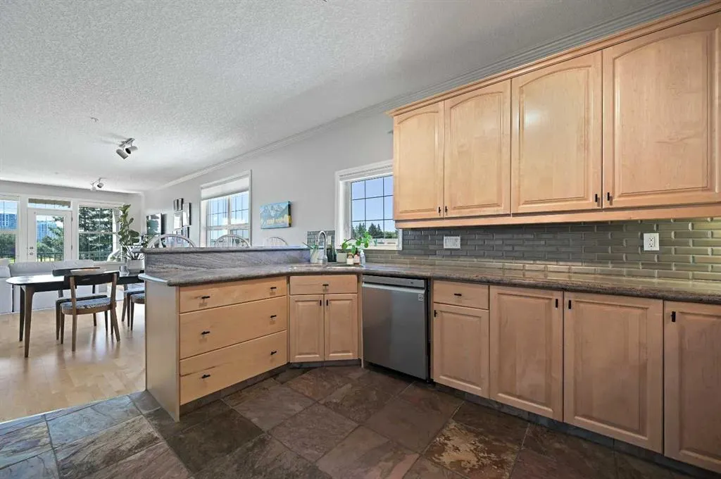 495 78 Avenue SW, #301